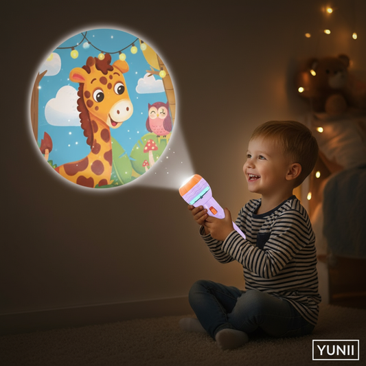 Enfant utilisant la lampe torche projecteur d'histoires - lifestyle YUNII